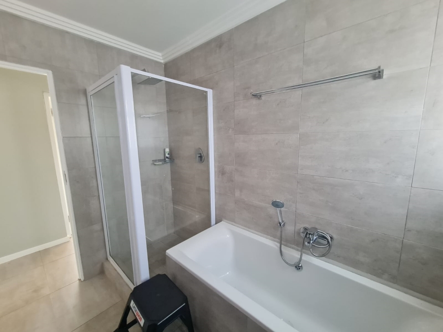 4 Bedroom Property for Sale in Kidds Beach Eastern Cape